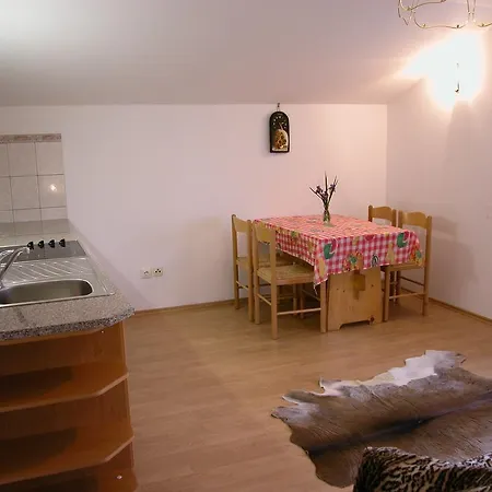 Turisticna Kmetija Siroko Smještaj na farmi Tolmin